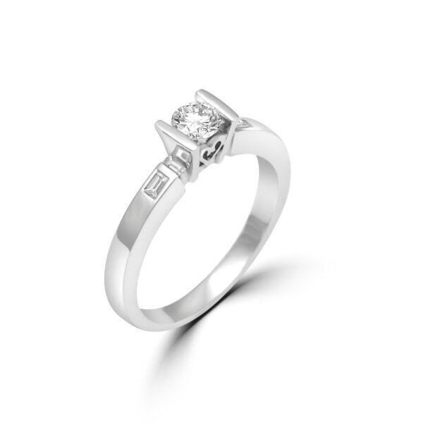 Best Ring for Men/Women In Bandra West
