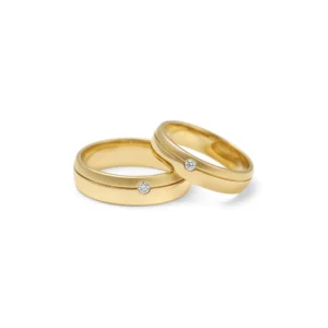 Gold & Diamond Couple Bands – For Men 6.82 GM & For Women 4.54 GM