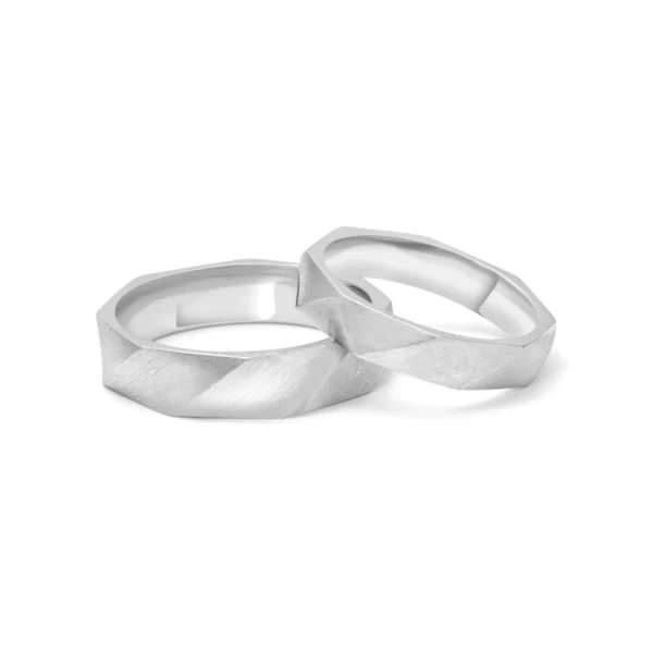 Platinum Couple Bands – For Men 10.39 GM & For Women 6.57 GM